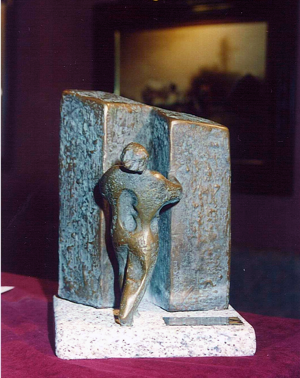 Estatua conmemorativa de la IIIº Edición de los Premios Anuales de la Fundación CEL - Iniciativas por Lugo.